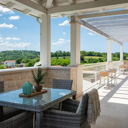 וילה Luxury Monte With Pool In Vižinada