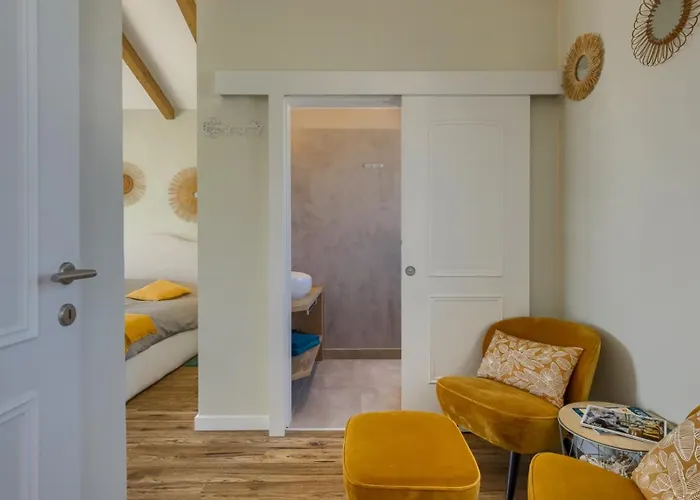 Luxury Monte With Pool In Villa *