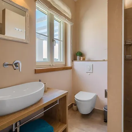 Villa Luxury Monte With Pool In *