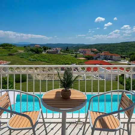 Luxury Monte With Pool In * Vižinada