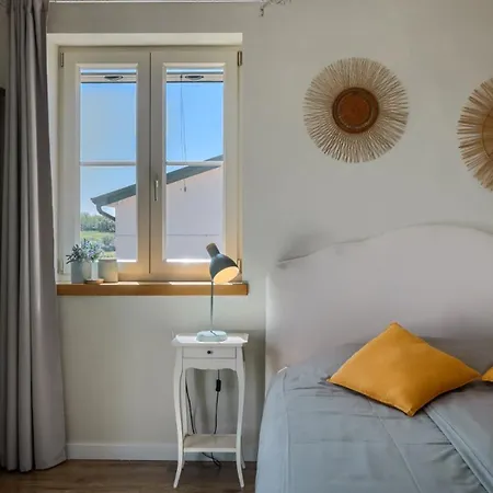 Vila Luxury Monte With Pool In