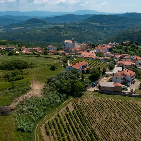 Luxury Monte With Pool In