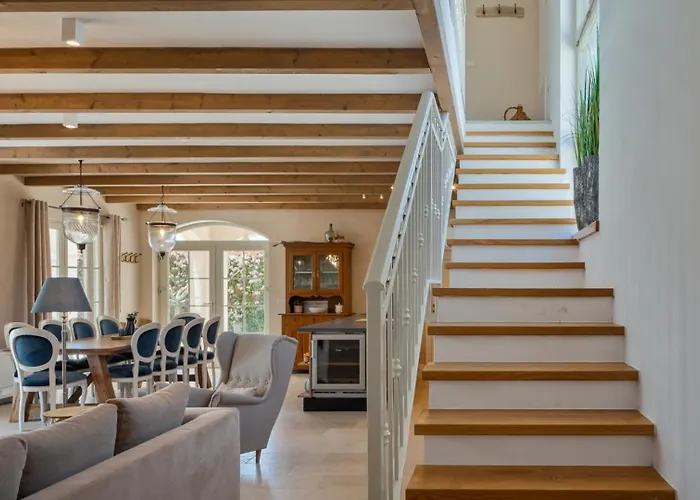 Luxury Monte With Pool In Villa Vižinada